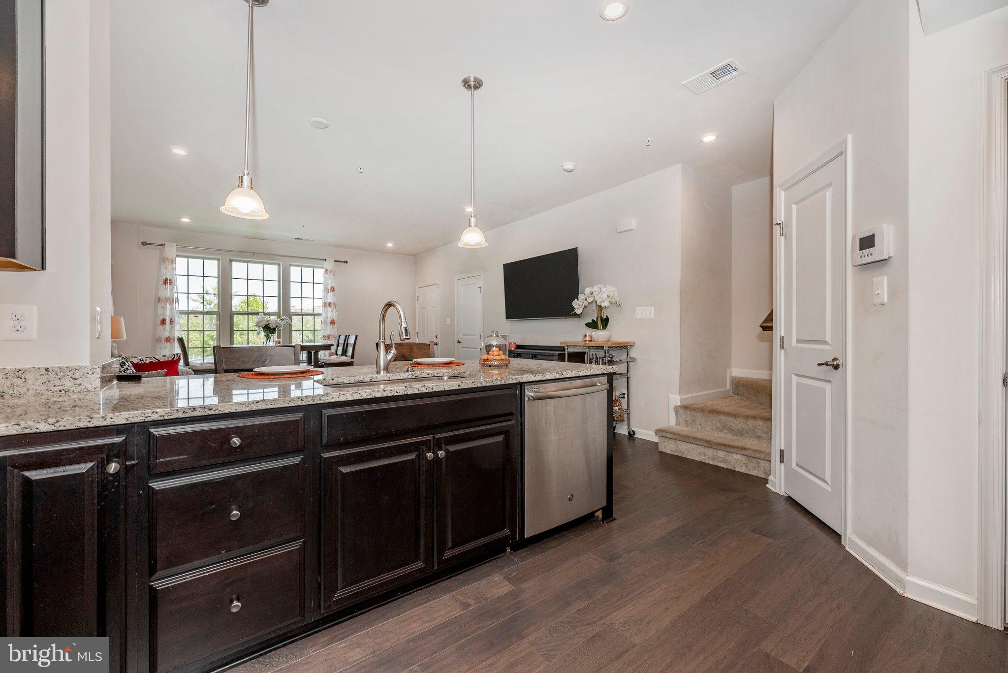 5843 Rochefort Street Ijamsville, MD 21754 - Photo 18 of 51 Kitchen