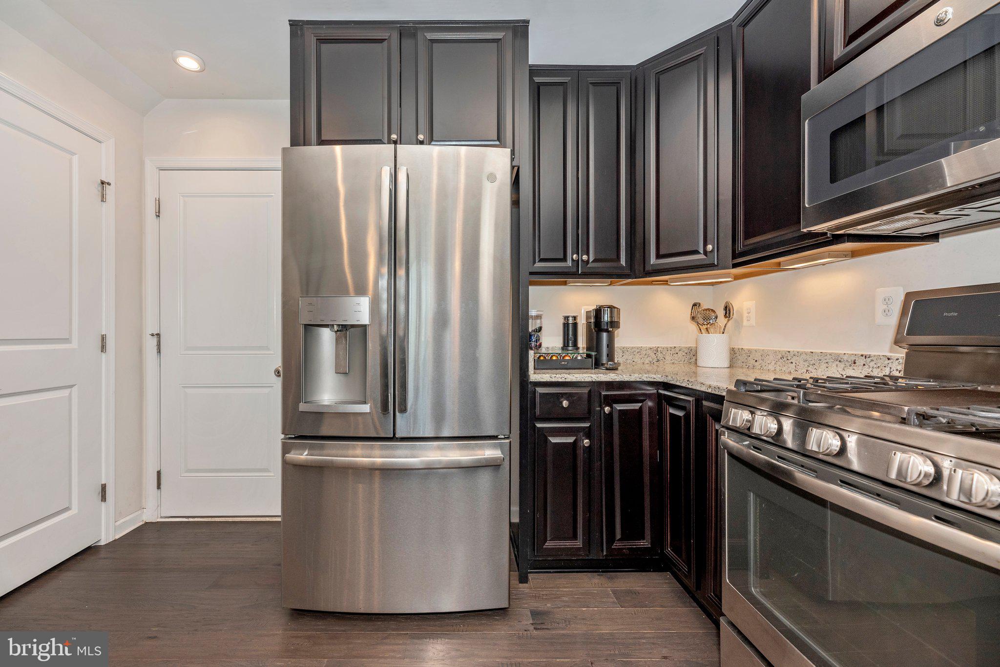 5843 Rochefort Street Ijamsville, MD 21754 - Photo 19 of 51 Kitchen