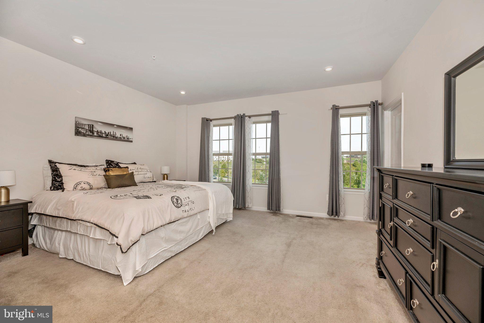 5843 Rochefort Street Ijamsville, MD 21754 - Photo 23 of 51 Primary Bedroom