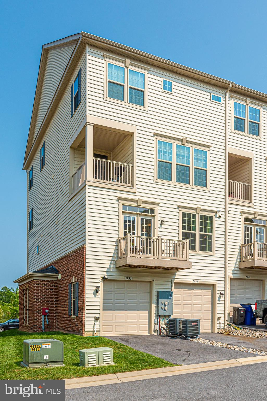 5843 Rochefort Street Ijamsville, MD 21754 - Photo 45 of 51 Exterior Back