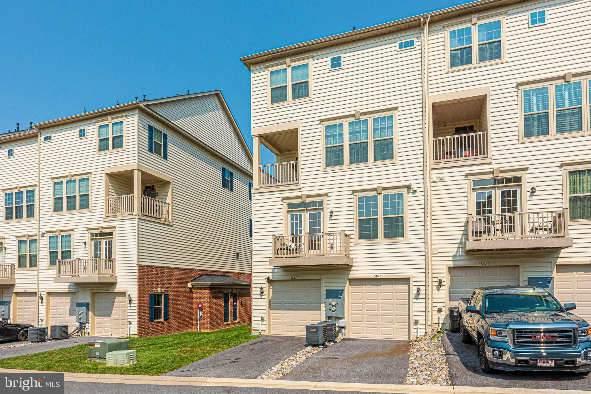 5843 Rochefort Street Ijamsville, MD 21754 - Photo 48 of 51 Exterior Back