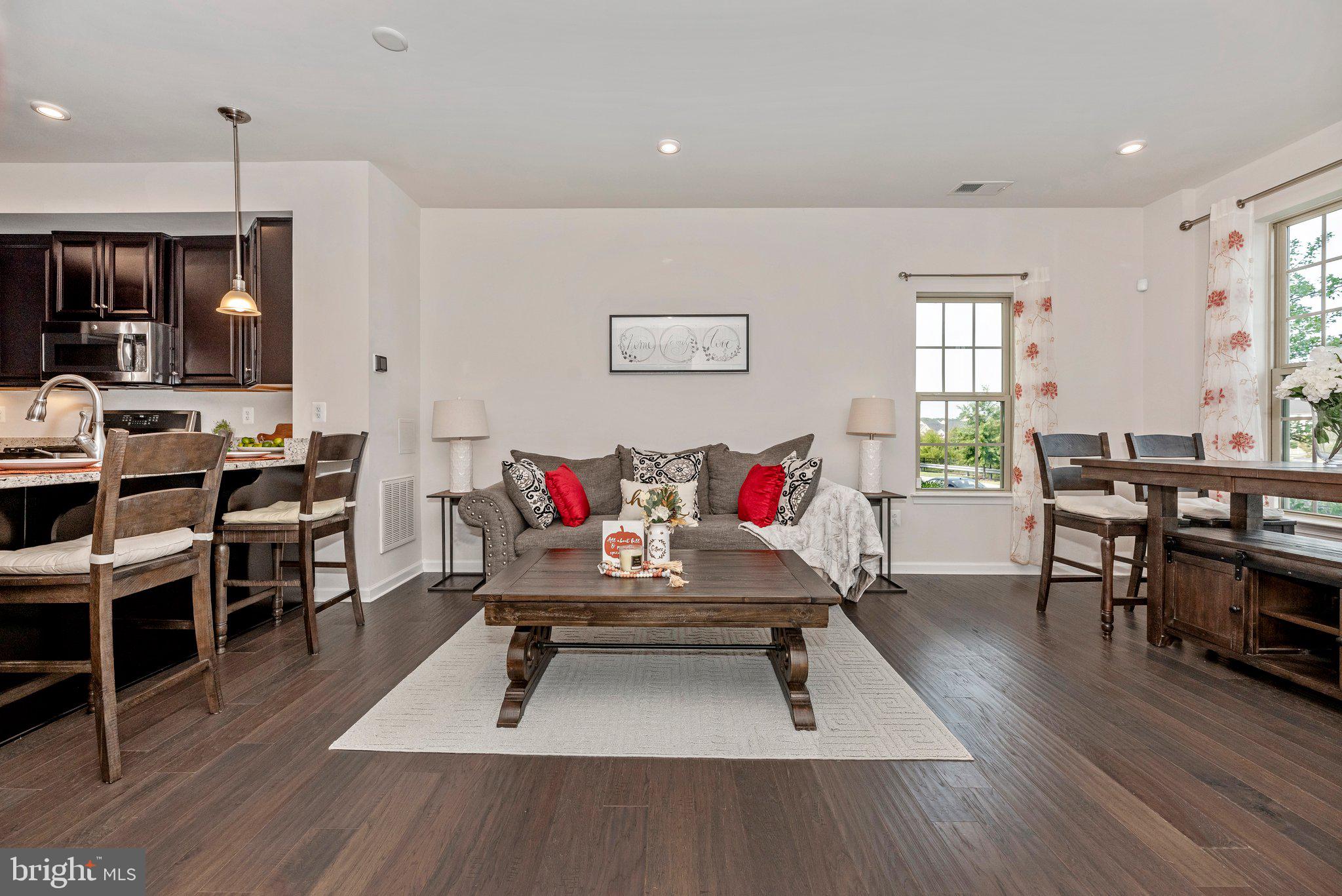 5843 Rochefort Street Ijamsville, MD 21754 - Photo 5 of 51 Living Room