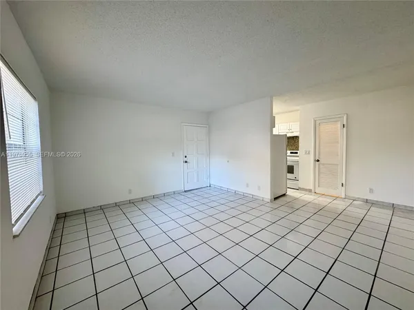 $1,850 | 4140 Woodside Drive, Unit 107, Coral Springs, FL 33065