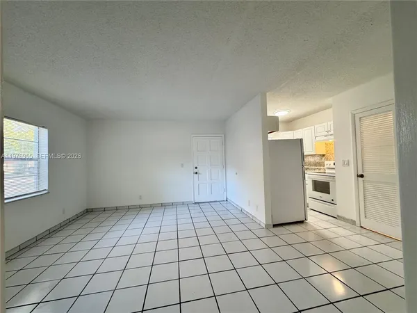 $1,850 | 4140 Woodside Drive, Unit 107, Coral Springs, FL 33065