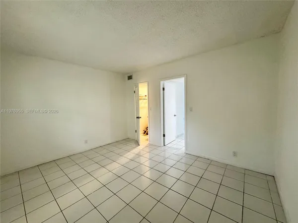 $1,850 | 4140 Woodside Drive, Unit 107, Coral Springs, FL 33065