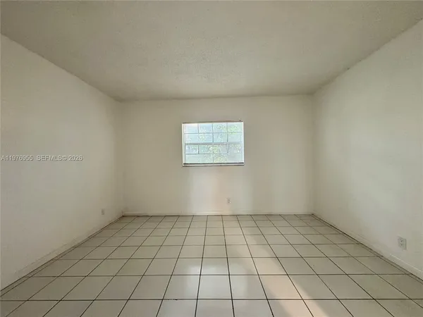 $1,850 | 4140 Woodside Drive, Unit 107, Coral Springs, FL 33065