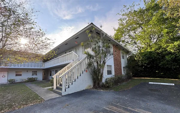 $1,850 | 4140 Woodside Drive, Unit 107, Coral Springs, FL 33065