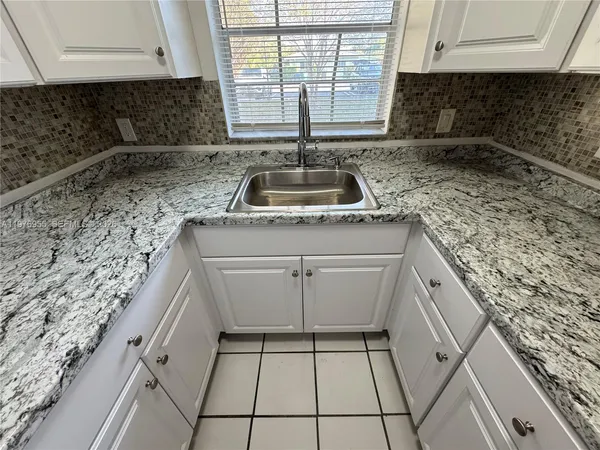 $1,850 | 4140 Woodside Drive, Unit 107, Coral Springs, FL 33065