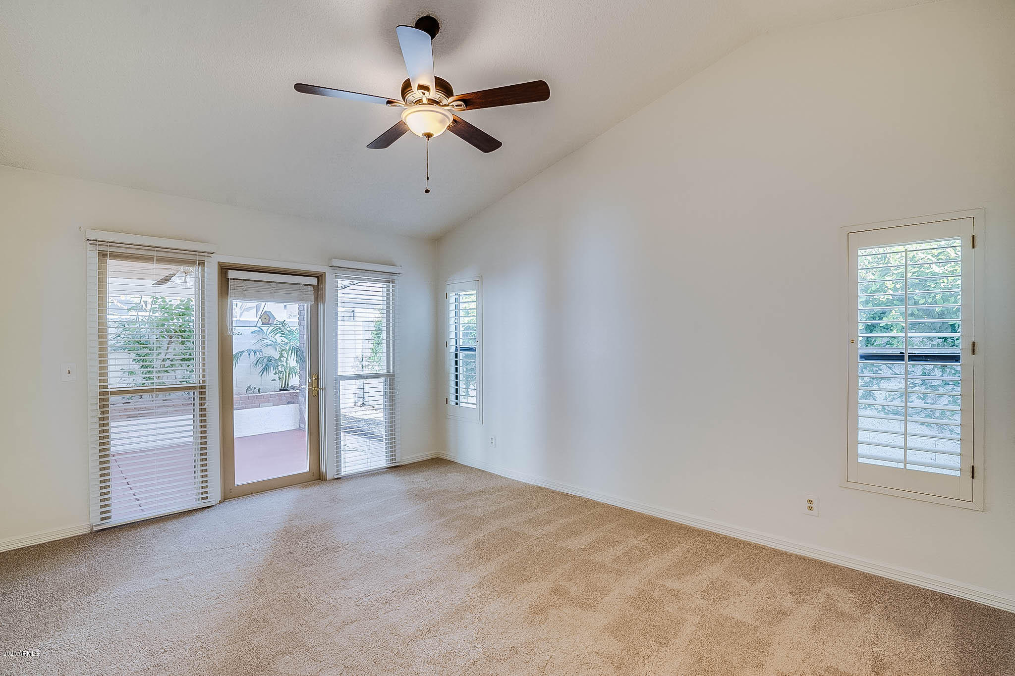 3322 East Clark Road Phoenix, AZ 85050 - Photo 14 of 40 Clark-22