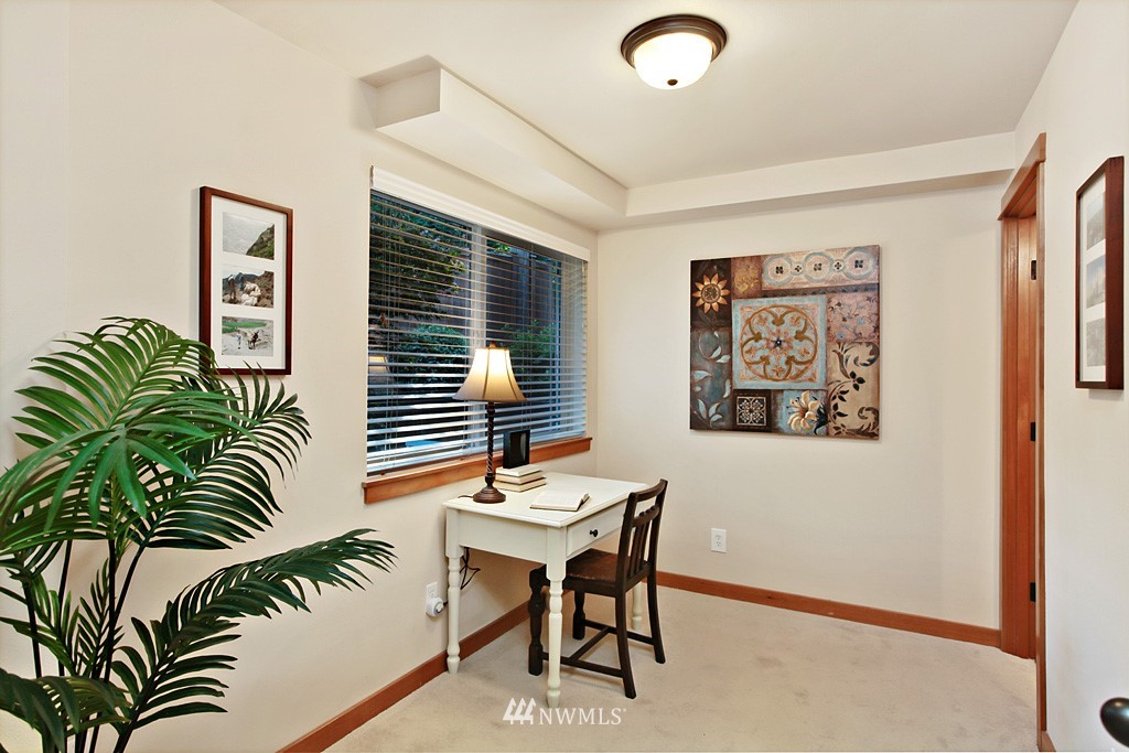 5218 Puget Boulevard Southwest, Unit C Seattle, WA 98106 - Photo 11 of 18