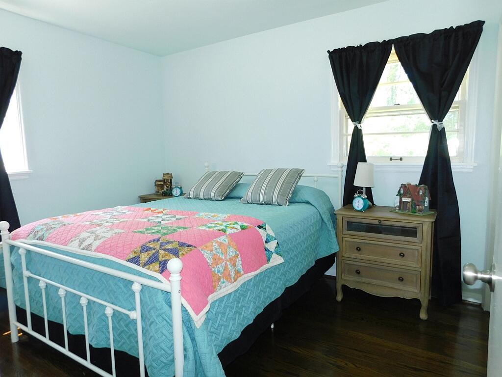 3269 Pitzer Road Roanoke, VA 24014 - Photo 18 of 33 Master Bedroom
