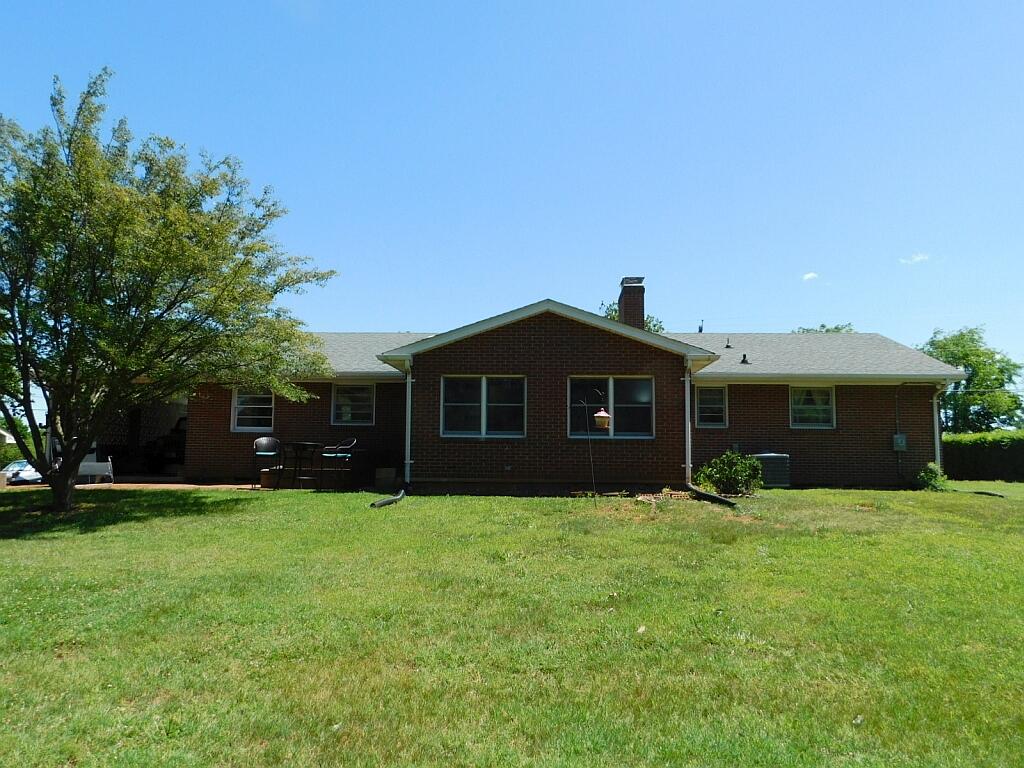 3269 Pitzer Road Roanoke, VA 24014 - Photo 33 of 33 Rear Exterior of Home