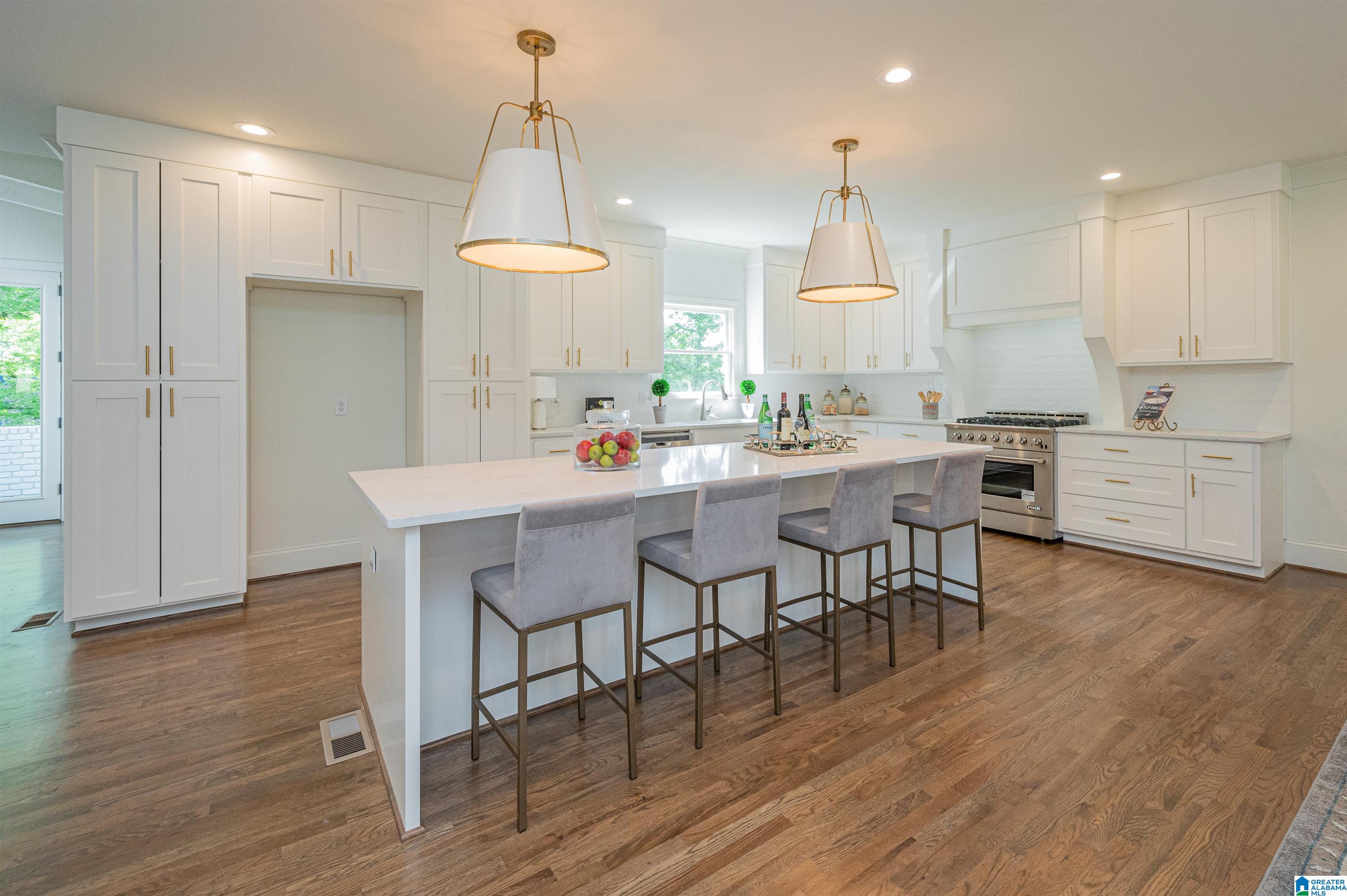 1005 Wickford Road Birmingham, AL 35216 - Photo 7 of 50