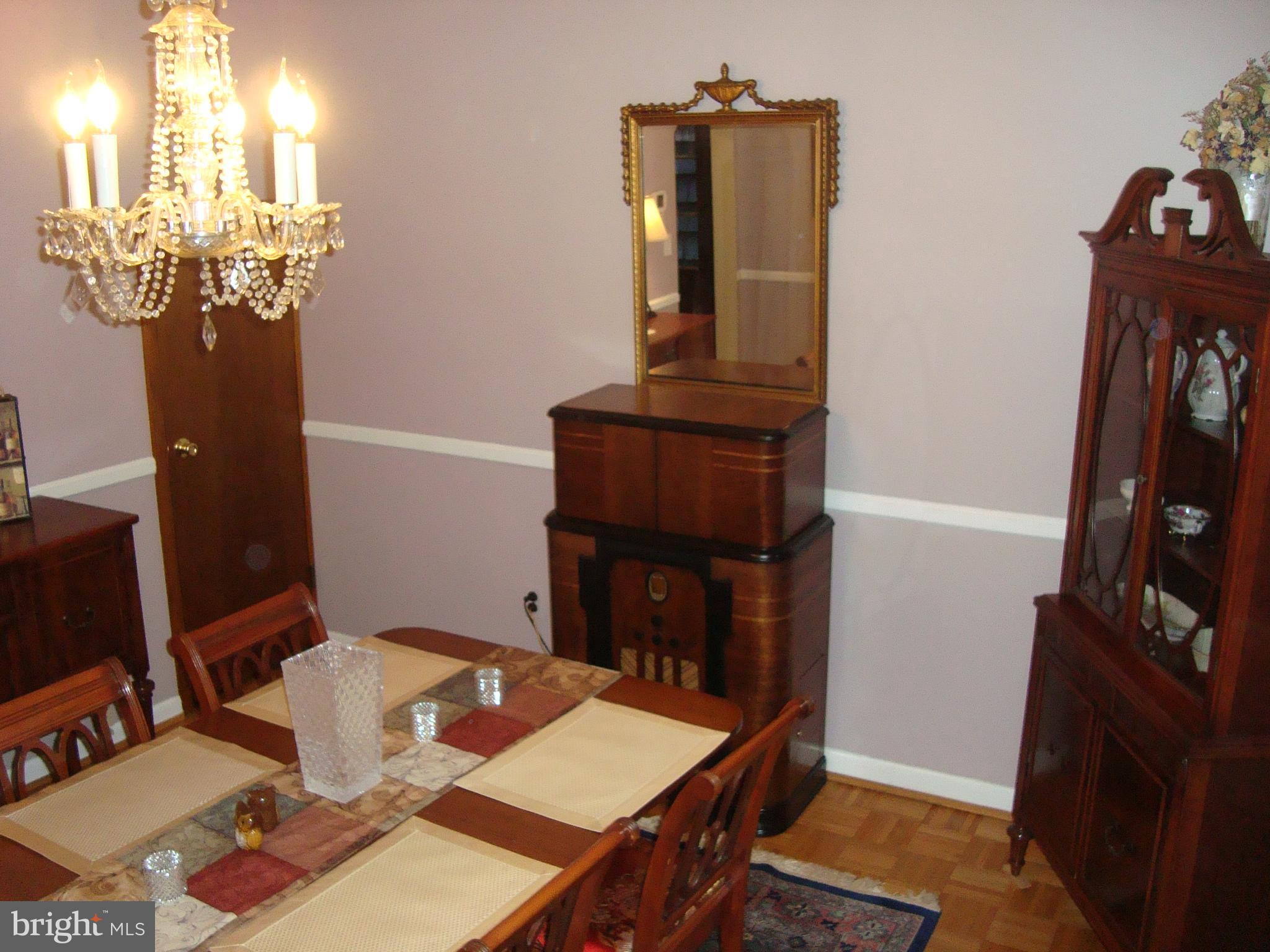 4616 Schenley Road Baltimore, MD 21210 - Photo 12 of 30 Dining Room