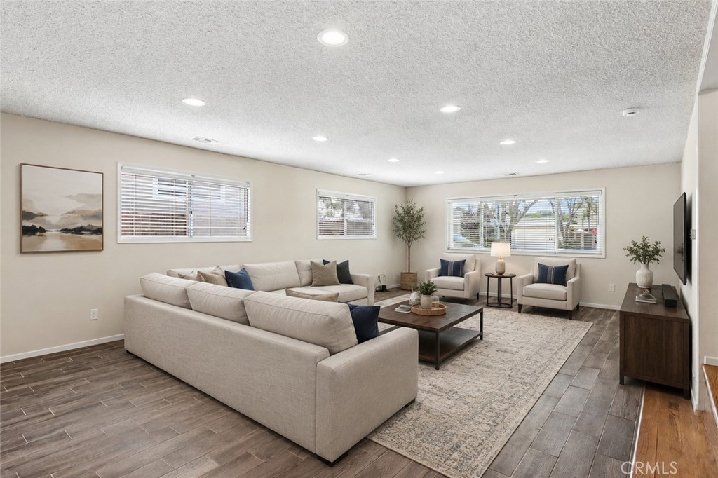 4593 Gardena Drive Riverside, CA 92506 - Photo 14 of 47