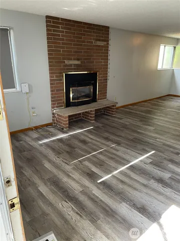 $1,995 | 800 Northwest 62nd Street, Unit 804 5, Seattle, WA 98107