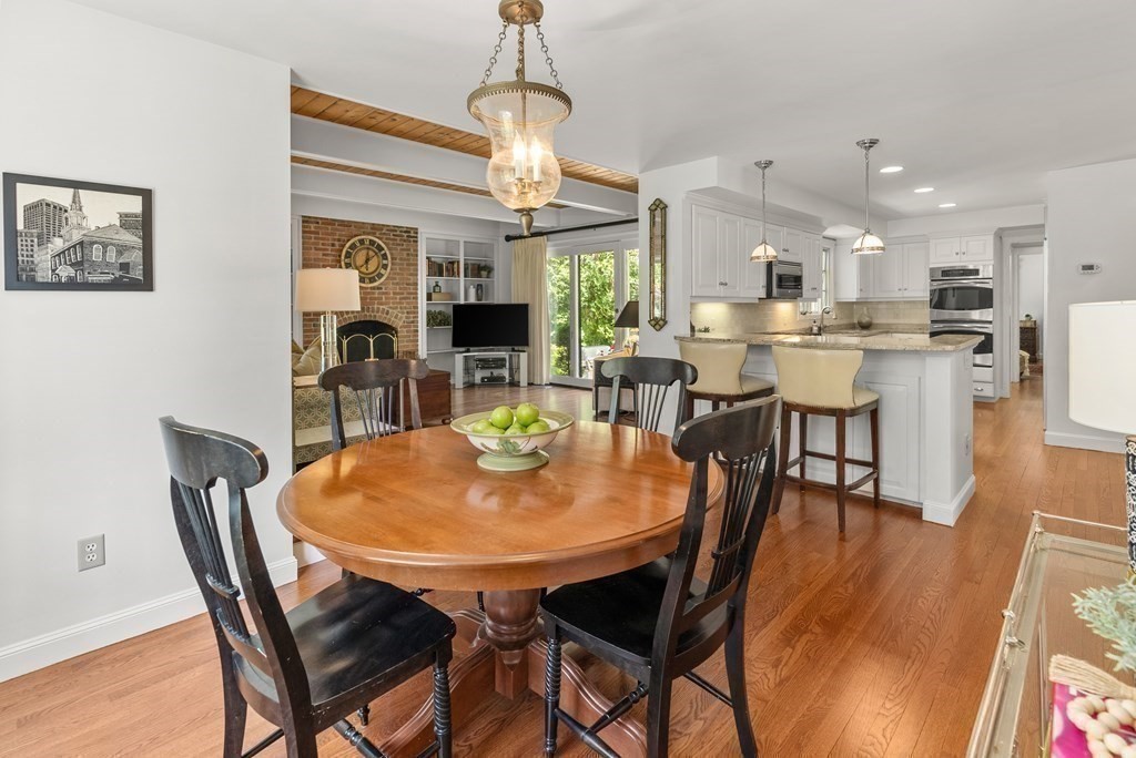 27 Dean Road Weston, MA 02493 - Photo 13 of 41