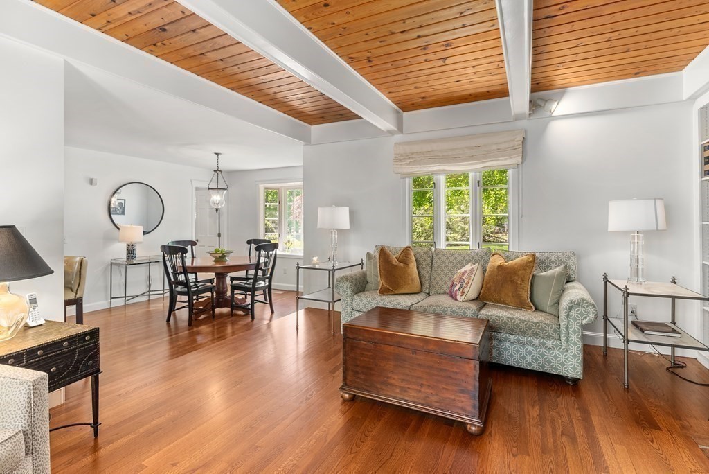 27 Dean Road Weston, MA 02493 - Photo 16 of 41