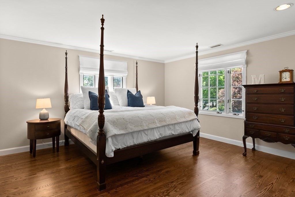 27 Dean Road Weston, MA 02493 - Photo 32 of 41