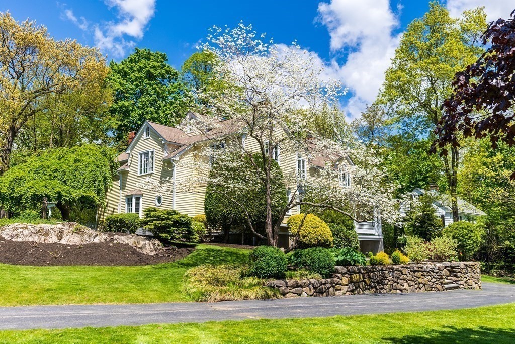 27 Dean Road Weston, MA 02493 - Photo 40 of 41