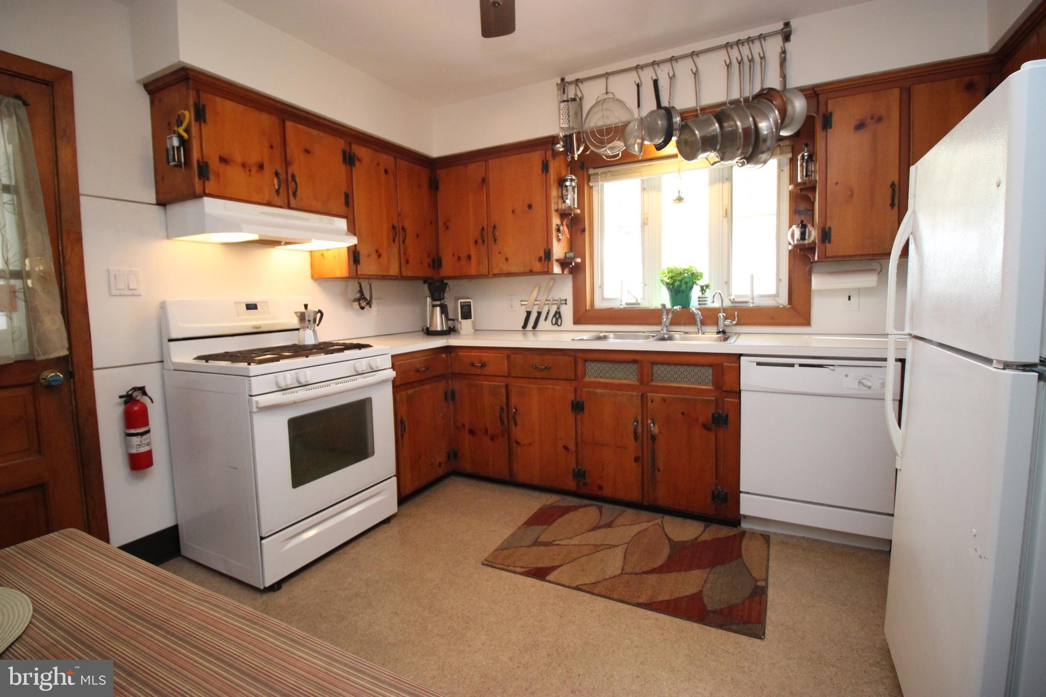 18 Ewingville Road Ewing, NJ 08638 - Photo 7 of 18