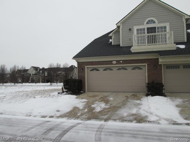 45662 South Stonewood Road Canton, MI 48187 - Photo 2 of 19 IMG_5472.jpg