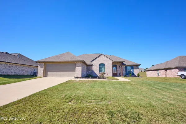 $285,000 | 115 Rotherfield Place, Canton, MS 39046