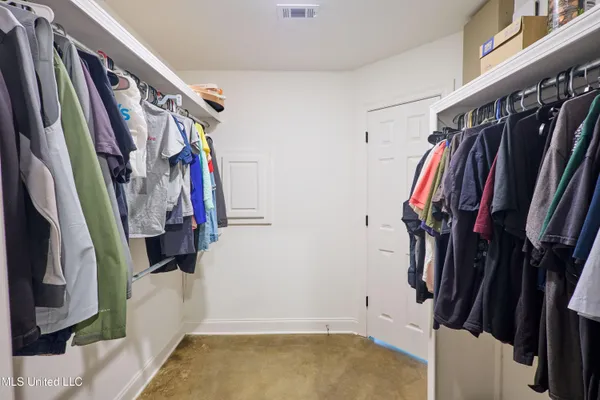 $285,000 | 115 Rotherfield Place, Canton, MS 39046