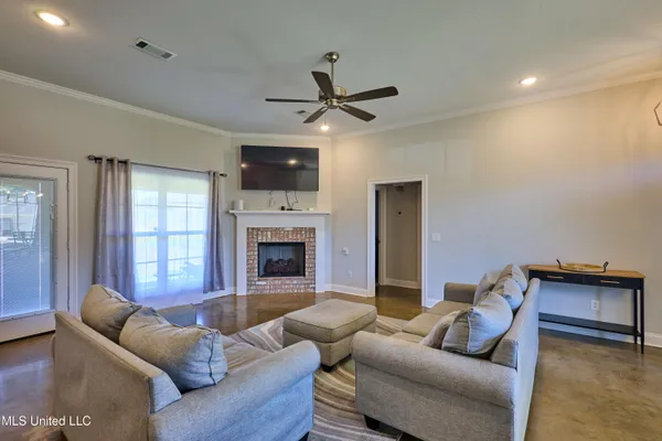 $285,000 | 115 Rotherfield Place, Canton, MS 39046