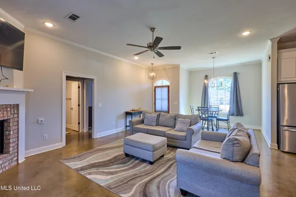 $285,000 | 115 Rotherfield Place, Canton, MS 39046