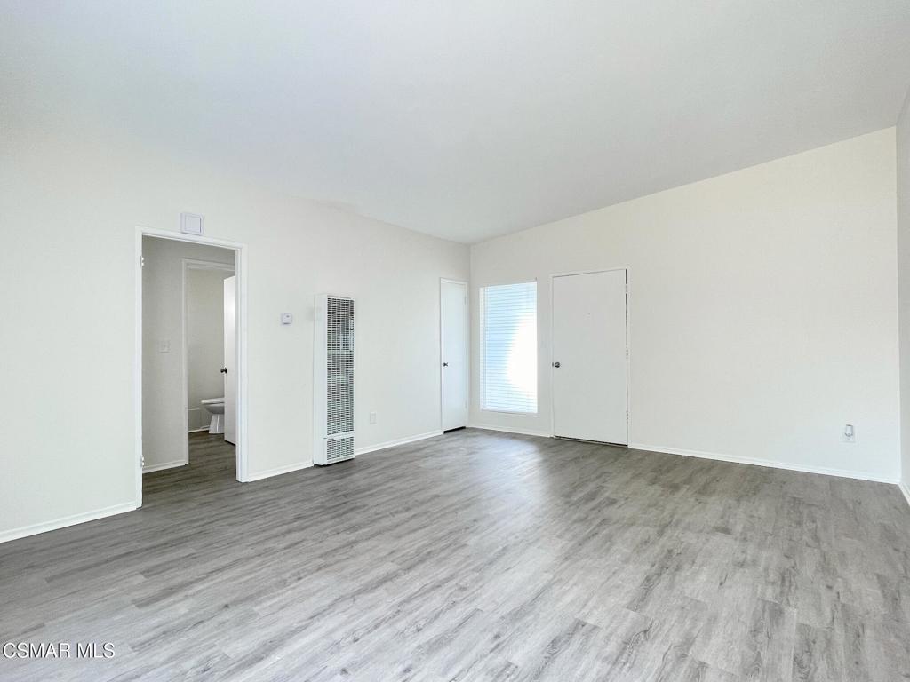 4327 Lou Drive Simi Valley, CA 93063 - Photo 6 of 25