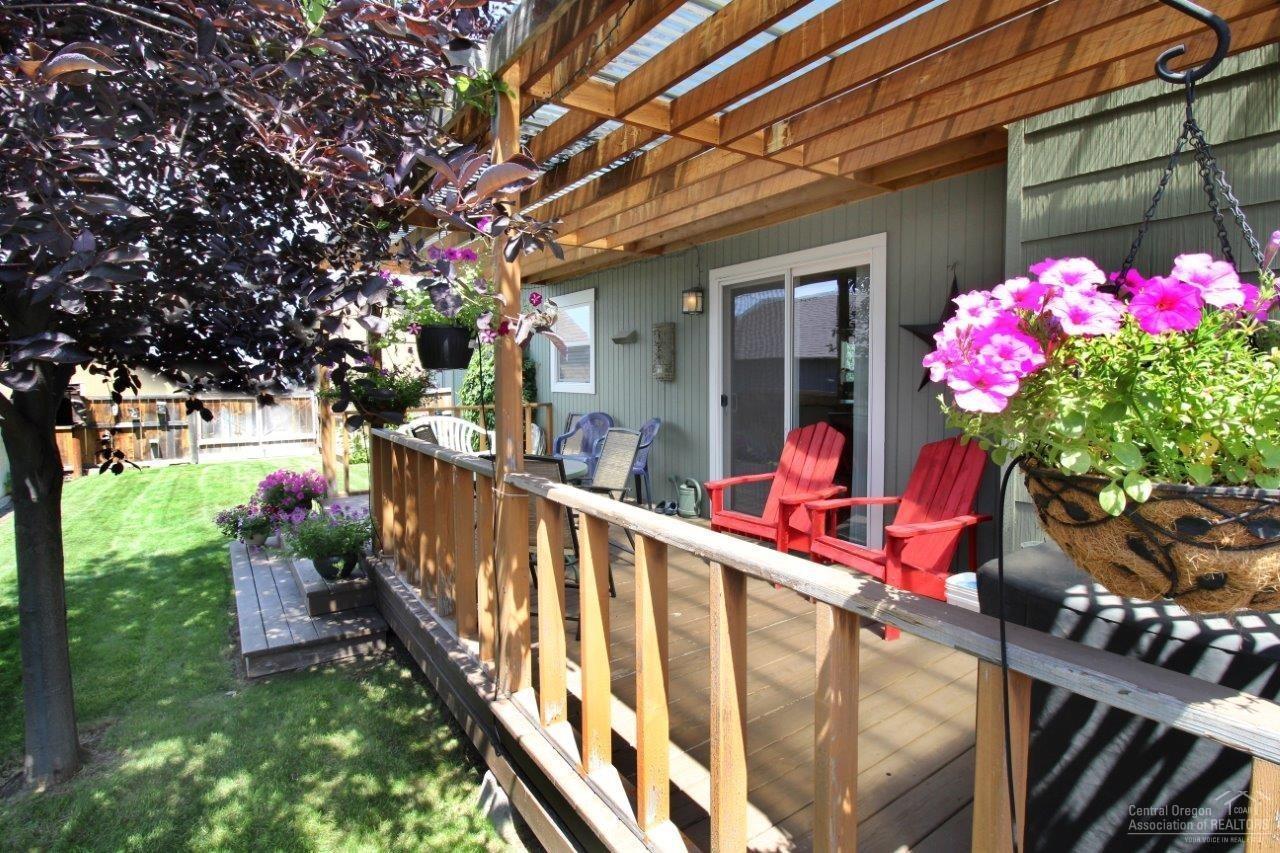 20730 Beaumont Drive Bend, OR 97701 - Photo 18 of 19 Covered porch, private yard. Relax. Enjo