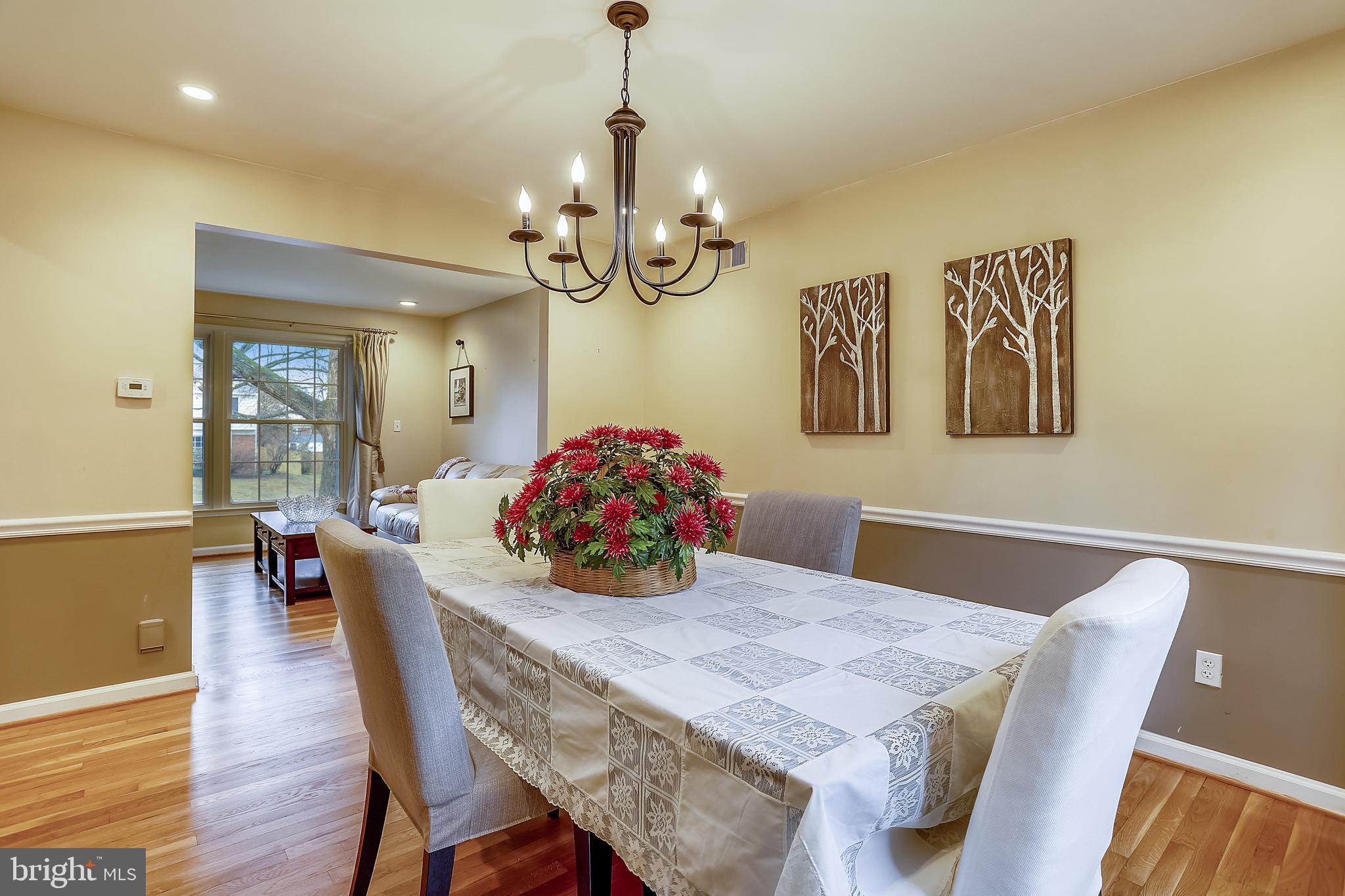 11014 Gainsborough Road Potomac, MD 20854 - Photo 21 of 51 Gallery Image 21