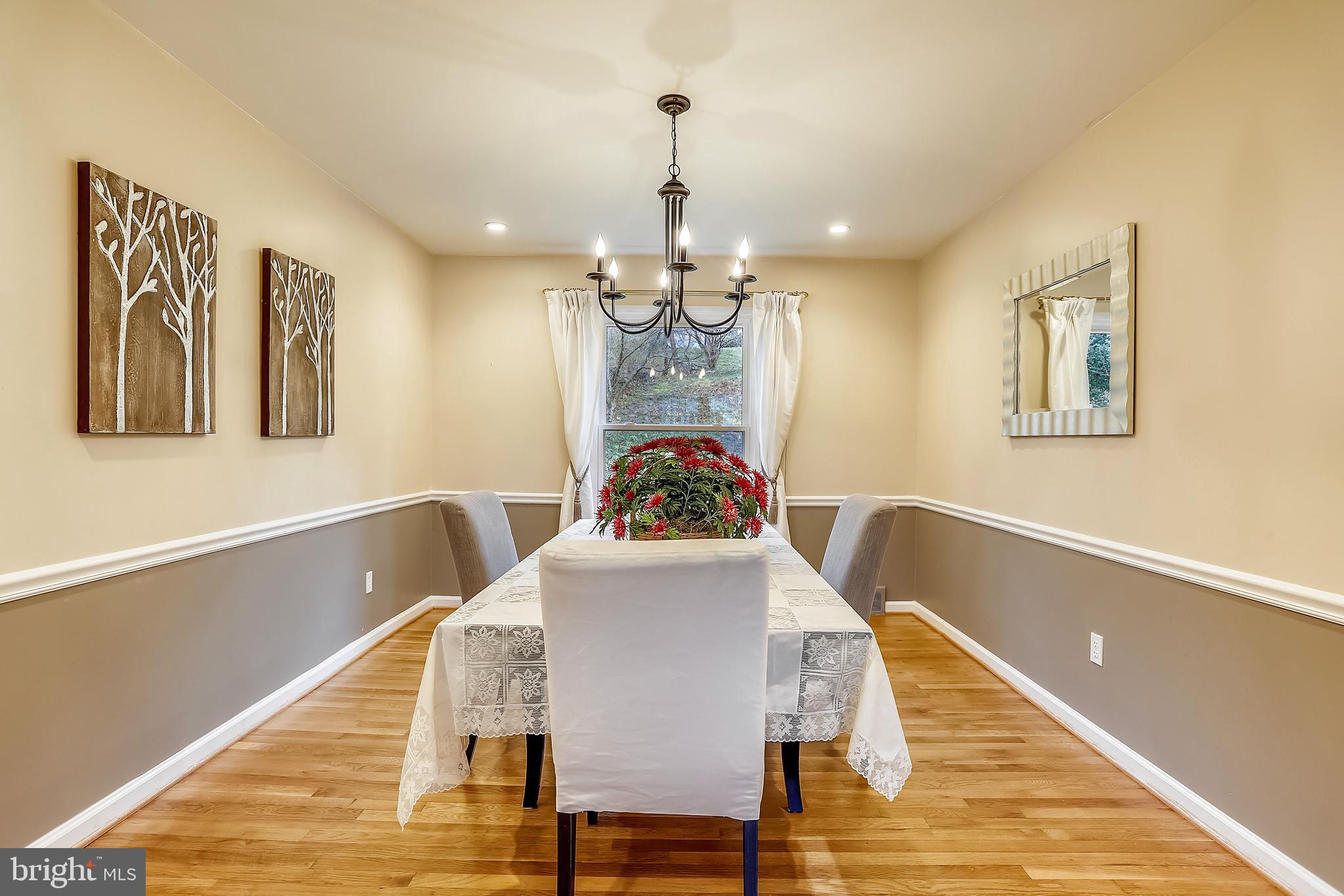 11014 Gainsborough Road Potomac, MD 20854 - Photo 22 of 51 Gallery Image 22