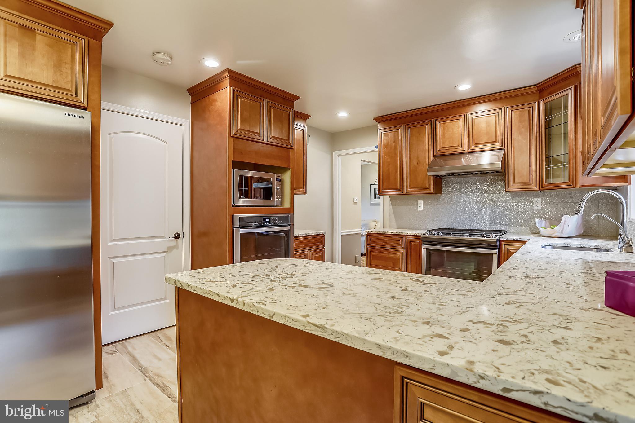 11014 Gainsborough Road Potomac, MD 20854 - Photo 23 of 51 Gallery Image 23