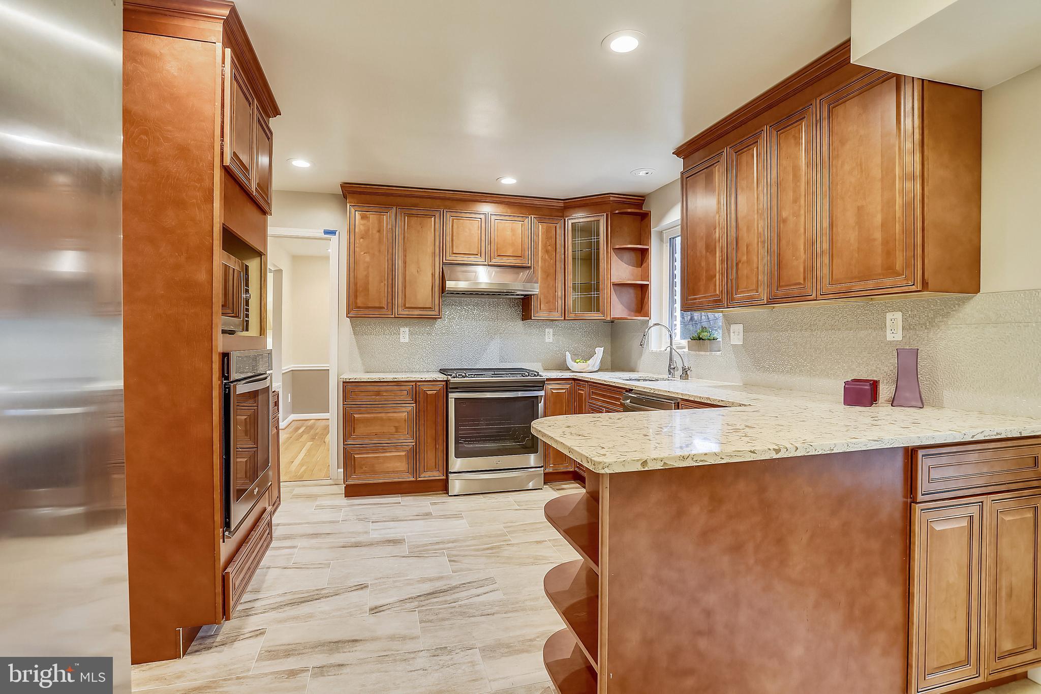 11014 Gainsborough Road Potomac, MD 20854 - Photo 24 of 51 Gallery Image 24