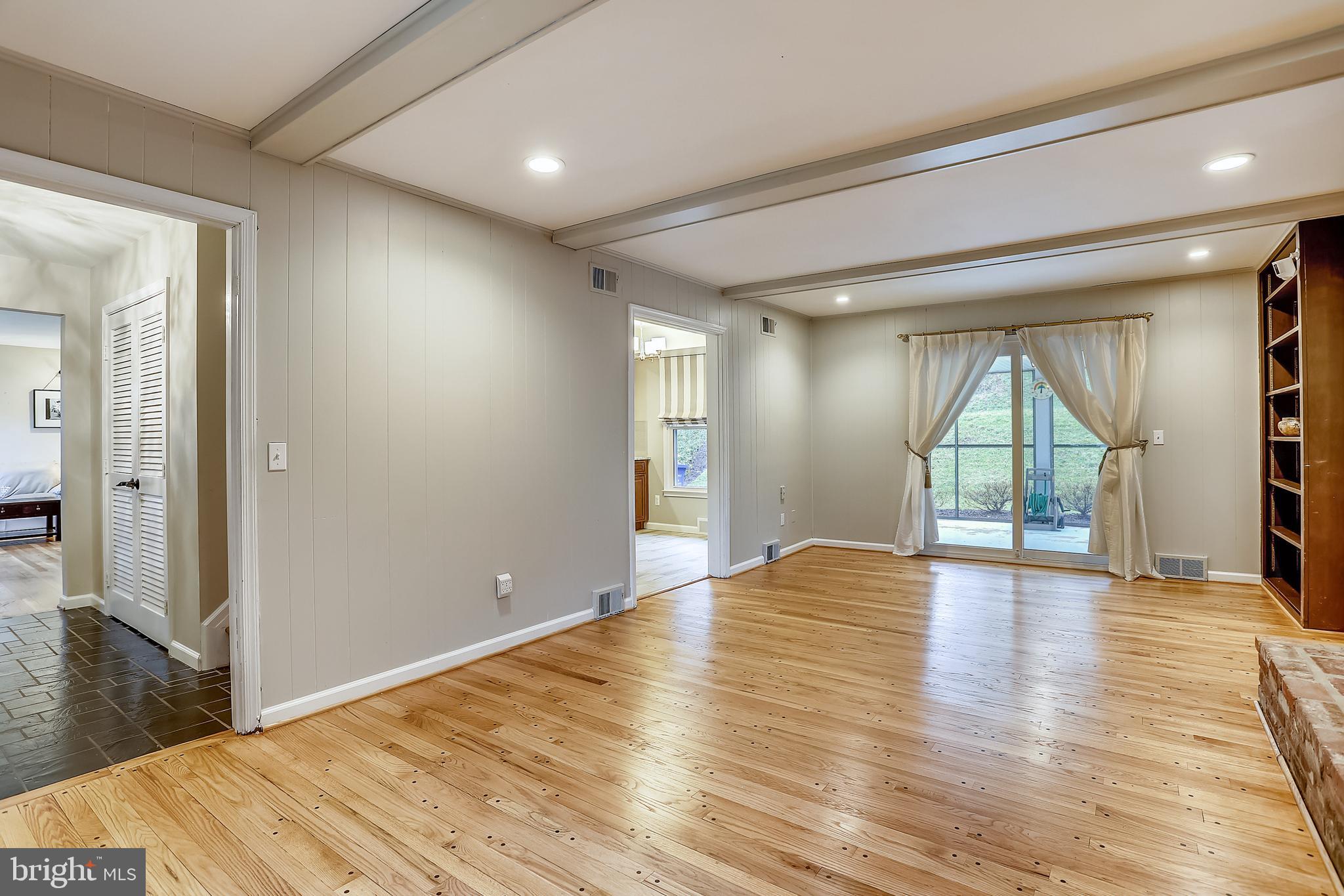 11014 Gainsborough Road Potomac, MD 20854 - Photo 25 of 51 Gallery Image 25