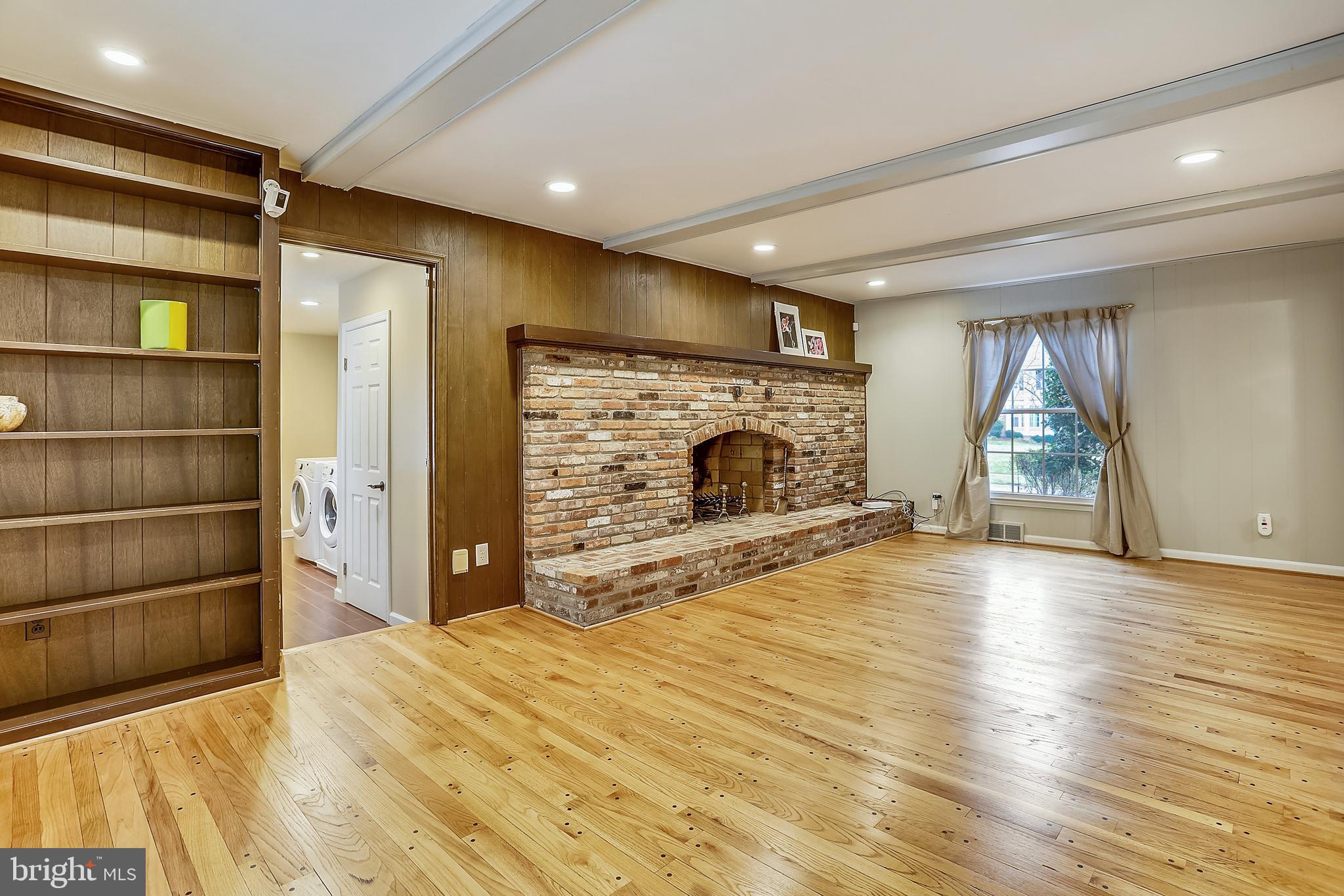 11014 Gainsborough Road Potomac, MD 20854 - Photo 26 of 51 Gallery Image 26