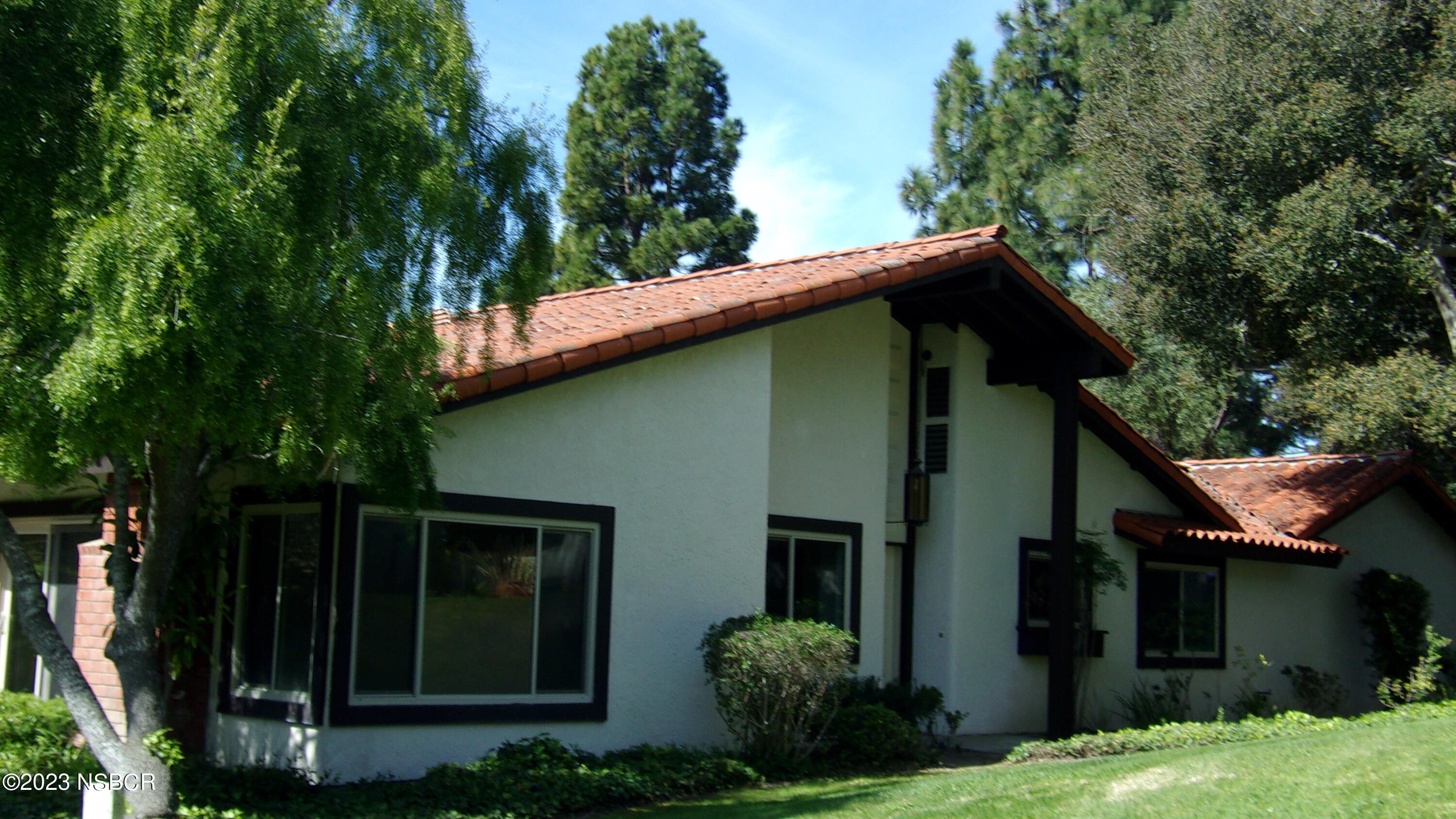 46 Stanford Circle Lompoc, CA 93436 - Photo 3 of 24 a view of a house with a yard