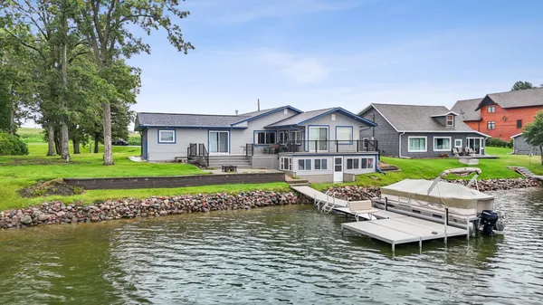 $760,000 | 43951 Percheron Loop, Pelican Rapids, MN 56572