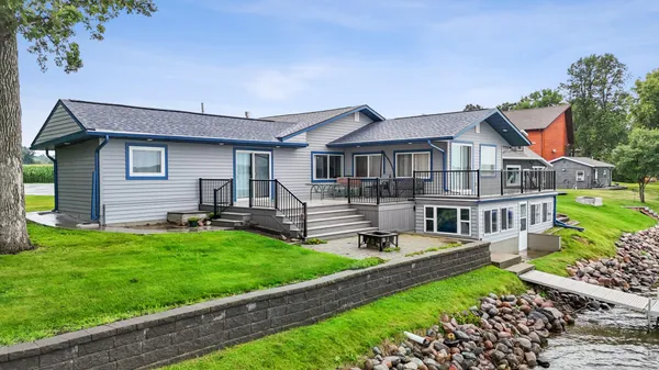 $760,000 | 43951 Percheron Loop, Pelican Rapids, MN 56572