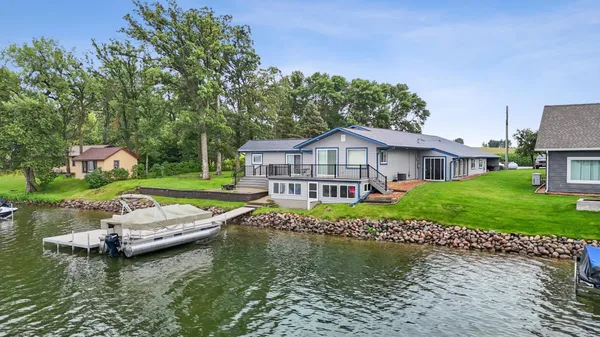 $760,000 | 43951 Percheron Loop, Pelican Rapids, MN 56572