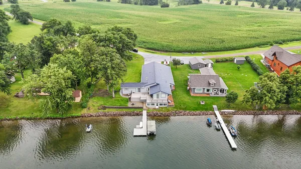 $760,000 | 43951 Percheron Loop, Pelican Rapids, MN 56572