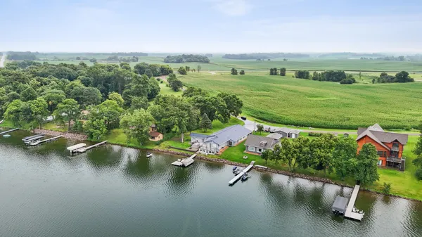 $760,000 | 43951 Percheron Loop, Pelican Rapids, MN 56572