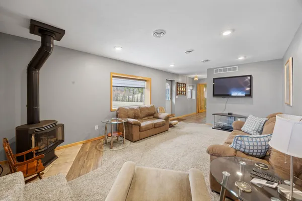 $760,000 | 43951 Percheron Loop, Pelican Rapids, MN 56572