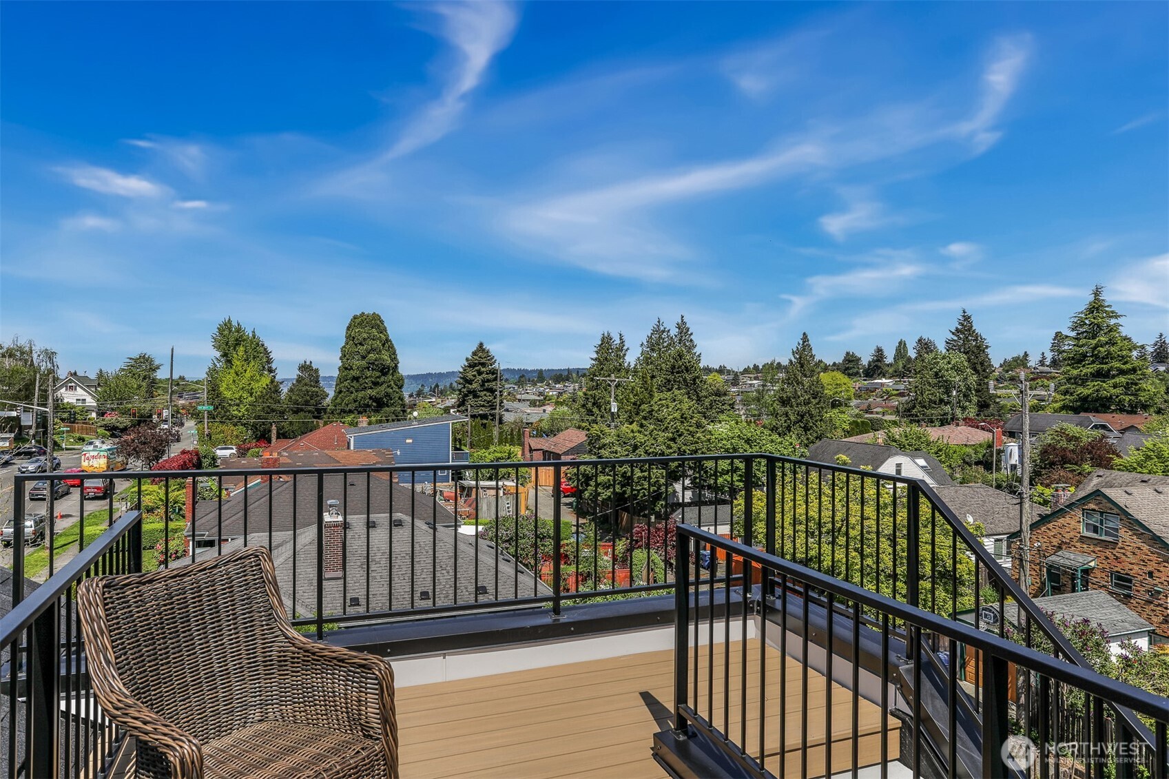 8330 24th Avenue Northwest Seattle, WA 98117 - Photo 32 of 38