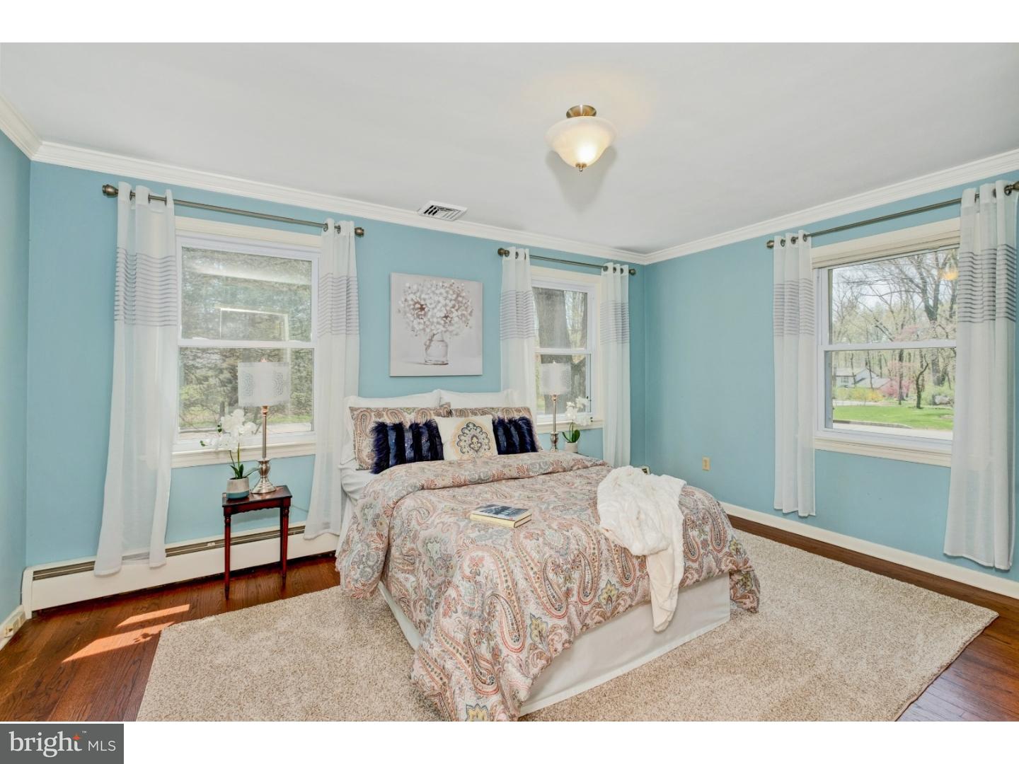 171 Ridgeview Circle Princeton, NJ 08540 - Photo 13 of 25 Third bedroom