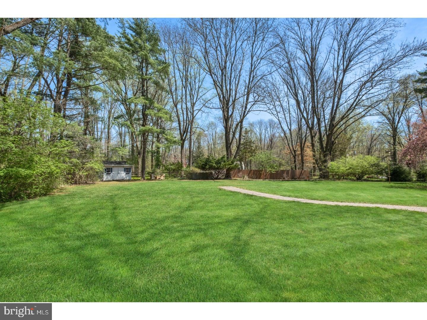 171 Ridgeview Circle Princeton, NJ 08540 - Photo 24 of 25 Flat and deep lot