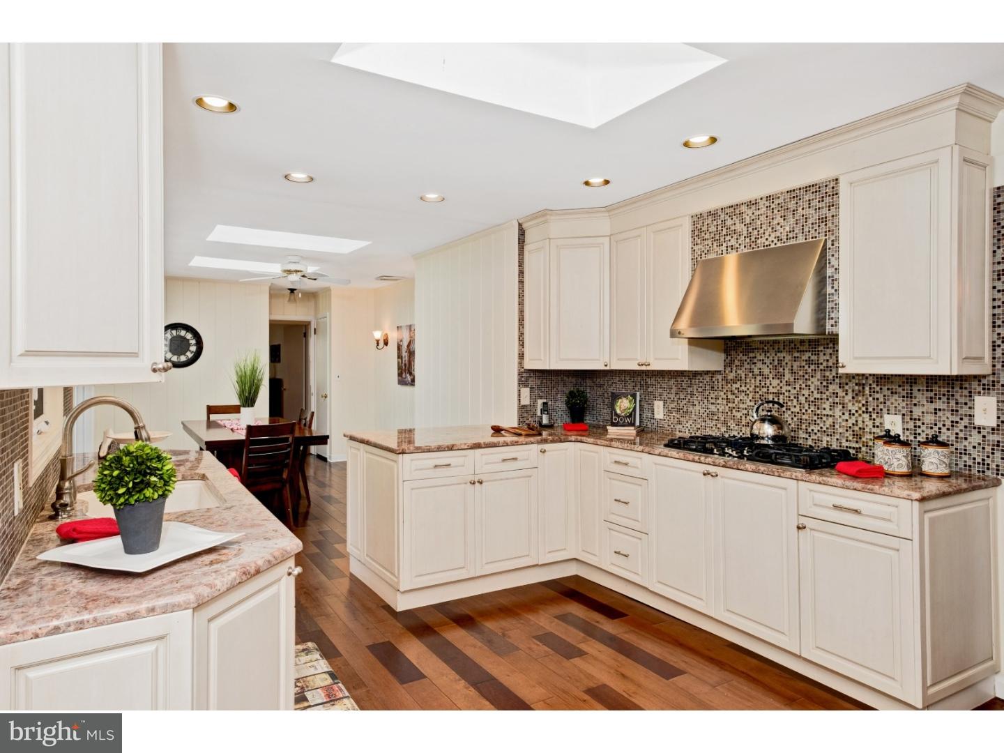 171 Ridgeview Circle Princeton, NJ 08540 - Photo 9 of 25 Kitchen