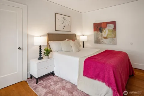 $1,299,999 | 5701 30th Avenue Northeast, Seattle, WA 98105